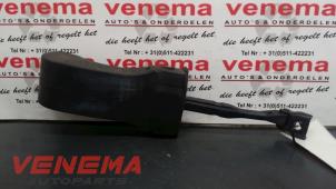 Używane Ogranicznik drzwi prawych przednich wersja 4-drzwiowa Seat Leon SC (5FC) 2.0 TDI Ecomotive 16V Cena € 25,00 Procedura marży oferowane przez Venema Autoparts