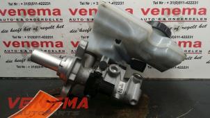 Używane Glówny cylinder hamulcowy Seat Leon SC (5FC) 2.0 TDI Ecomotive 16V Cena € 75,00 Procedura marży oferowane przez Venema Autoparts