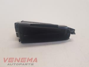 Used Air grill side Citroen C4 Picasso (UD/UE/UF) 1.6 16V THP Sensodrive Price € 9,99 Margin scheme offered by Venema Autoparts