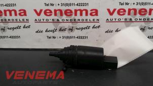 Usados Bomba de limpiaparabrisas delante BMW 1 serie (E87/87N) 116i 1.6 16V Precio € 15,00 Norma de margen ofrecido por Venema Autoparts
