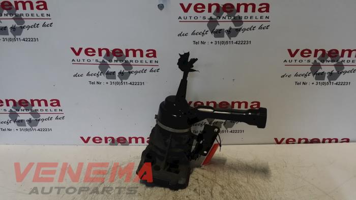 Power steering pump from a Citroën C4 Picasso (UD/UE/UF) 1.6 16V THP Sensodrive 2009