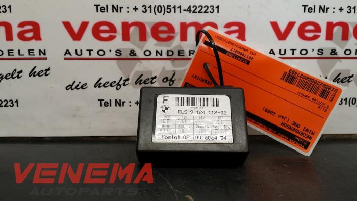 Begagnade Regnsensor Mini Mini (R56) 1.4 16V One Pris € 18,99 Marginaltabell erbjuds av Venema Autoparts