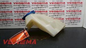 Used Front windscreen washer reservoir Volkswagen Lupo (6X1) 1.0 MPi 50 Price € 15,00 Margin scheme offered by Venema Autoparts