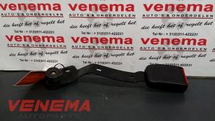 Usados Lengüeta cinturón de seguridad derecha delante Volkswagen Lupo (6X1) 1.0 MPi 50 Precio € 15,00 Norma de margen ofrecido por Venema Autoparts