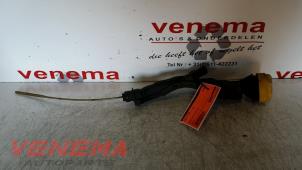 Used Oil fill pipe Renault Trafic New (FL) 2.0 dCi 16V 115 Price € 25,00 Margin scheme offered by Venema Autoparts