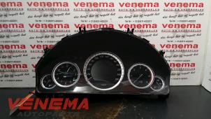 Usados Cuentakilómetros Mercedes E (W212) E-200 CDI 16V BlueEfficiency,BlueTEC Precio € 150,00 Norma de margen ofrecido por Venema Autoparts