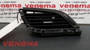 Used Dashboard vent Peugeot 207/207+ (WA/WC/WM) 1.6 16V GT THP Price € 20,00 Margin scheme offered by Venema Autoparts