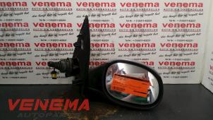 Gebrauchte Außenspiegel rechts Peugeot 206 SW (2E/K) 1.4 HDi Preis € 20,00 Margenregelung angeboten von Venema Autoparts