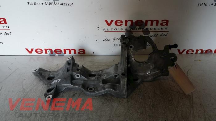 Used Alternator lower bracket Volkswagen Golf VII (AUA) 2.0 GTD 16V Price € 40,00 Margin scheme offered by Venema Autoparts