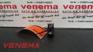 Used Seat heating switch Mercedes ML I (163) 400 4.0 CDI V8 32V Price € 12,95 Margin scheme offered by Venema Autoparts