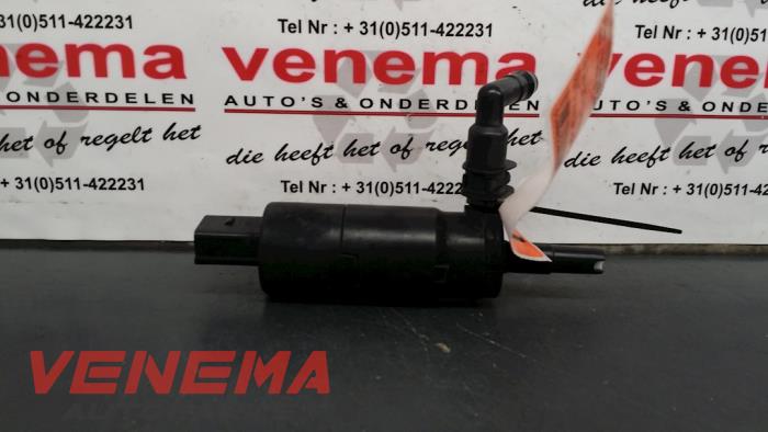 Używane Pompa spryskiwacza reflektorów BMW 3 serie Touring (E91) 330d 24V Cena € 14,99 Procedura marży oferowane przez Venema Autoparts