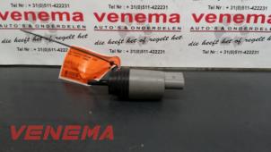 Used Windscreen washer pump BMW 3 serie Touring (E91) 330d 24V Price € 9,99 Margin scheme offered by Venema Autoparts