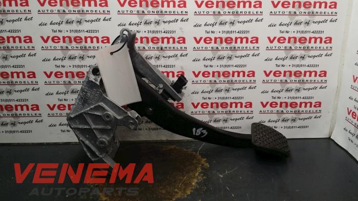 Brake pedal from a BMW 3 serie Touring (E91) 330d 24V 2006
