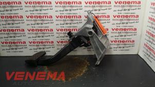 Used Brake pedal BMW 3 serie Touring (E91) 330d 24V Price € 35,00 Margin scheme offered by Venema Autoparts