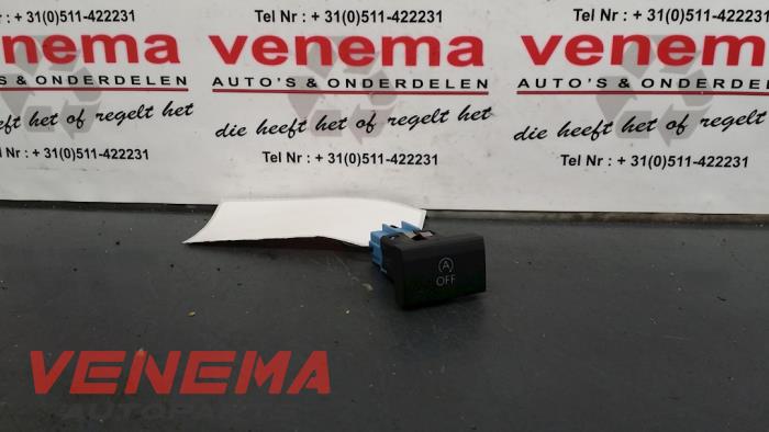 Używane Przelacznik Start/Stop Volkswagen Polo V (6R) 1.2 TDI 12V BlueMotion Cena € 9,99 Procedura marży oferowane przez Venema Autoparts