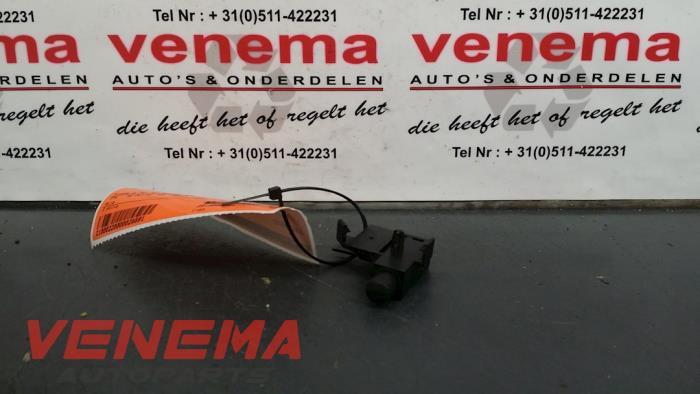 Gebrauchte Handbremse Schalter Volkswagen Polo V (6R) 1.2 TDI 12V BlueMotion Preis € 4,99 Margenregelung angeboten von Venema Autoparts