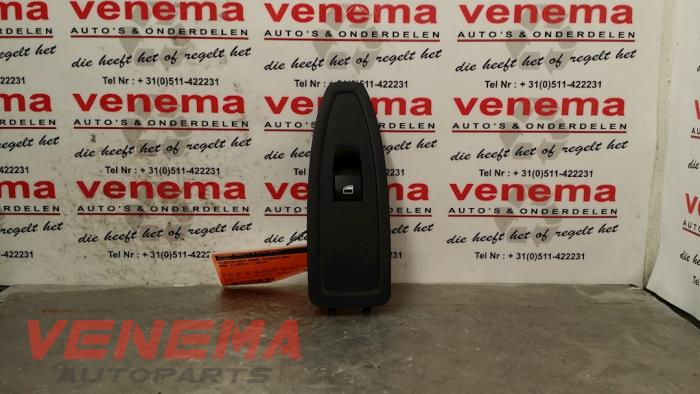 Usados Interruptor de ventanilla eléctrica BMW 3 serie (F30) 318d 2.0 16V Precio € 9,99 Norma de margen ofrecido por Venema Autoparts