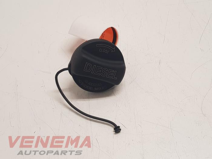 Begagnade Tanklock BMW 3 serie (F30) 318d 2.0 16V Pris € 9,99 Marginaltabell erbjuds av Venema Autoparts