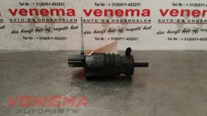 Used Windscreen washer pump BMW 3 serie (F30) 318d 2.0 16V Price € 9,99 Margin scheme offered by Venema Autoparts