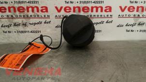 Used Fuel cap Porsche Cayenne (9PA) 4.5 S V8 32V Price € 15,00 Margin scheme offered by Venema Autoparts