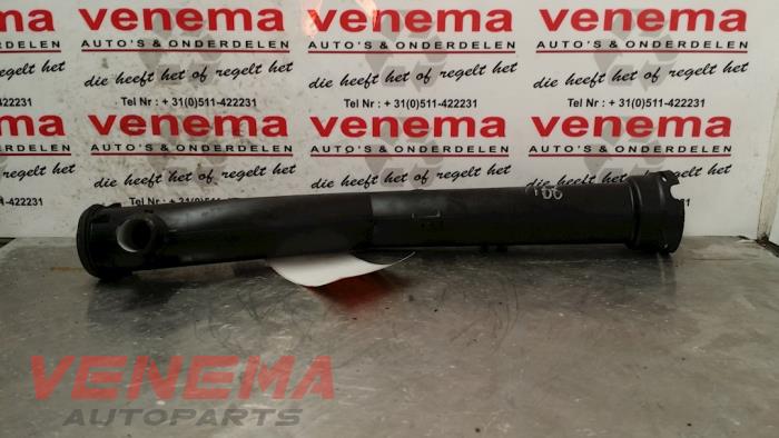 Begagnade Vattenrör Citroen C4 Picasso (UD/UE/UF) 1.6 16V THP Sensodrive Pris € 14,99 Marginaltabell erbjuds av Venema Autoparts