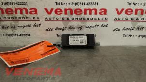 Usados Amplificador de antena Volkswagen Passat Variant (3C5) 2.0 TDI 140 Precio € 10,00 Norma de margen ofrecido por Venema Autoparts