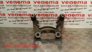 Used Rear brake calliperholder, right Volkswagen Passat Variant (3C5) 2.0 TDI 140 Price € 25,00 Margin scheme offered by Venema Autoparts