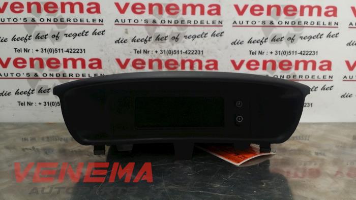 Begagnade Innerdisplay Opel Meriva (A) 1.4 16V Twinport Pris € 14,99 Marginaltabell erbjuds av Venema Autoparts