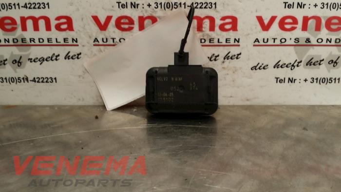 Begagnade Regnsensor Volvo V50 (MW) 1.6 D 16V Pris € 9,99 Marginaltabell erbjuds av Venema Autoparts