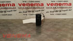 Used AIH headlight switch Citroen C4 Coupé (LA) 1.6 16V Price € 9,00 Margin scheme offered by Venema Autoparts