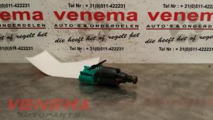 Used Brake light switch Citroen C4 Coupé (LA) 1.6 16V Price € 9,00 Margin scheme offered by Venema Autoparts