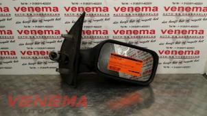 Usados Retrovisor externo derecha Fiat Punto I (176) 55 1.1 Precio € 12,00 Norma de margen ofrecido por Venema Autoparts