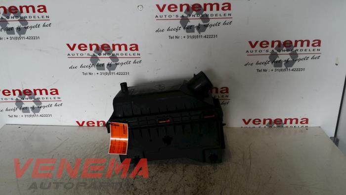 Begagnade Luftfilterhus Jeep Patriot (MK74) 2.4 16V 4x4 Eco + Pris € 60,00 Marginaltabell erbjuds av Venema Autoparts
