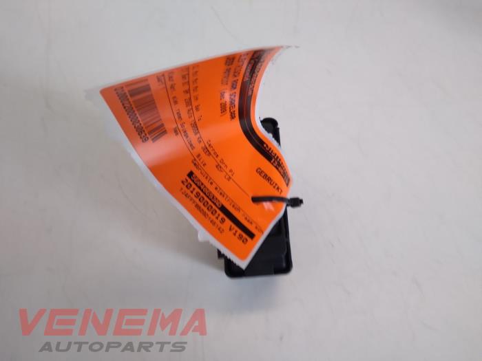 Usados Interruptor de ventanilla eléctrica Jeep Patriot (MK74) 2.4 16V 4x4 Eco + Precio € 9,99 Norma de margen ofrecido por Venema Autoparts