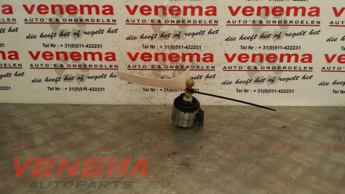 Używane Silnik reflektora BMW 5 serie (E60) 523i 24V Cena € 14,99 Procedura marży oferowane przez Venema Autoparts