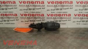 Used Steering wheel mounted radio control Peugeot 206 CC (2D) 2.0 16V Price € 10,00 Margin scheme offered by Venema Autoparts