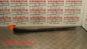 Used Rear wiper arm Fiat Doblo Cargo (263) 1.3 D Multijet Price € 15,00 Margin scheme offered by Venema Autoparts