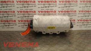 Używane Poduszka powietrzna prawa (deska rozdzielcza) Fiat Doblo Cargo (263) 1.3 D Multijet Cena € 125,00 Procedura marży oferowane przez Venema Autoparts