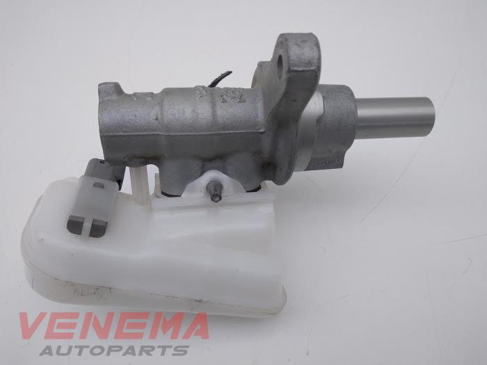Gebrauchte Hauptbremszylinder Ford Fiesta 6 (JA8) 1.5 TDCi Van Preis € 14,99 Margenregelung angeboten von Venema Autoparts