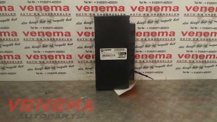 Używane Modul Comfort BMW 5 serie (E60) 523i 24V Cena € 50,00 Procedura marży oferowane przez Venema Autoparts