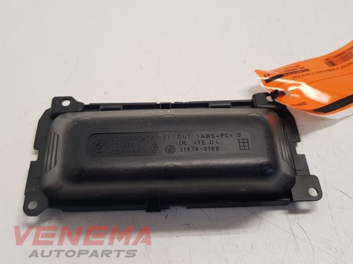 Storage compartment from a BMW 5 serie (E60) 523i 24V 2008