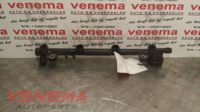 Usagé Système d'injection Renault Scénic II (JM) 2.0 16V Prix € 19,99 Règlement à la marge proposé par Venema Autoparts