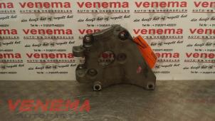 Used Alternator lower bracket Volvo V40 (MV) 1.6 D2 Price € 25,00 Margin scheme offered by Venema Autoparts