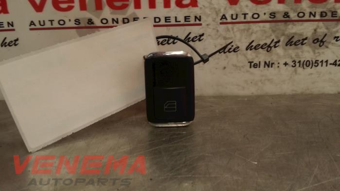 Usados Interruptor de ventanilla eléctrica Mercedes C Estate (S204) 2.2 C-200 CDI 16V . Precio € 9,99 Norma de margen ofrecido por Venema Autoparts