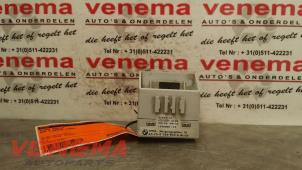 Używane Modul alarmu BMW 3 serie (E46/2) 318 Ci 16V Cena € 15,00 Procedura marży oferowane przez Venema Autoparts