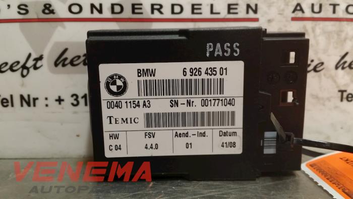 Module (miscellaneous) from a BMW 3 serie Touring (E91) 318i 16V 2012