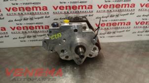 Używane Mechaniczna pompa paliwa Audi A6 Avant (C6) 2.7 TDI V6 24V Cena € 250,00 Procedura marży oferowane przez Venema Autoparts