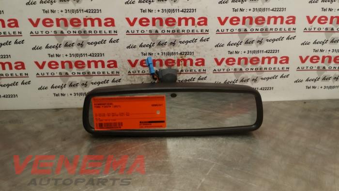Używane Lusterko wewnetrzne Ford Fiesta 6 (JA8) 1.0 EcoBoost 12V 125 Cena € 39,99 Procedura marży oferowane przez Venema Autoparts