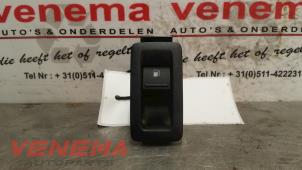 Usados Interruptor tapa de depósito Volkswagen Touran (1T1/T2) 1.9 TDI 105 Euro 3 Precio € 9,00 Norma de margen ofrecido por Venema Autoparts