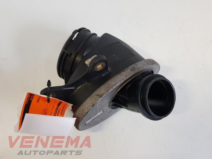 Gebrauchte Intercooler Schlauch Mercedes C Estate (S204) 2.2 C-200 CDI 16V . Preis € 14,99 Margenregelung angeboten von Venema Autoparts